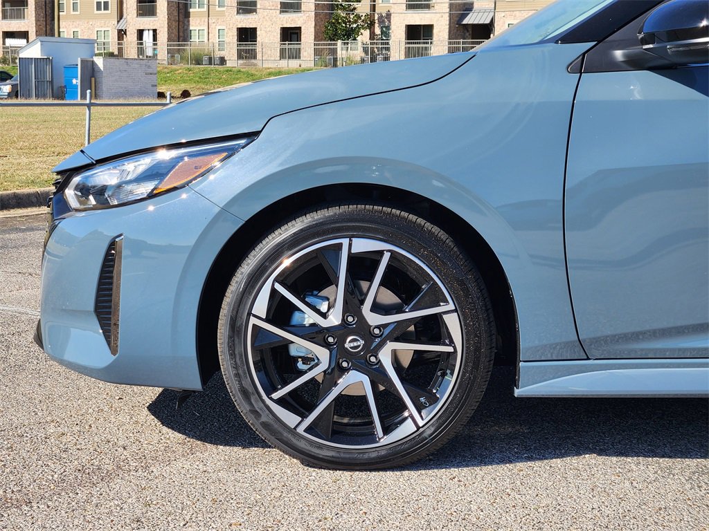 New 2025 Nissan Sentra SR image 6