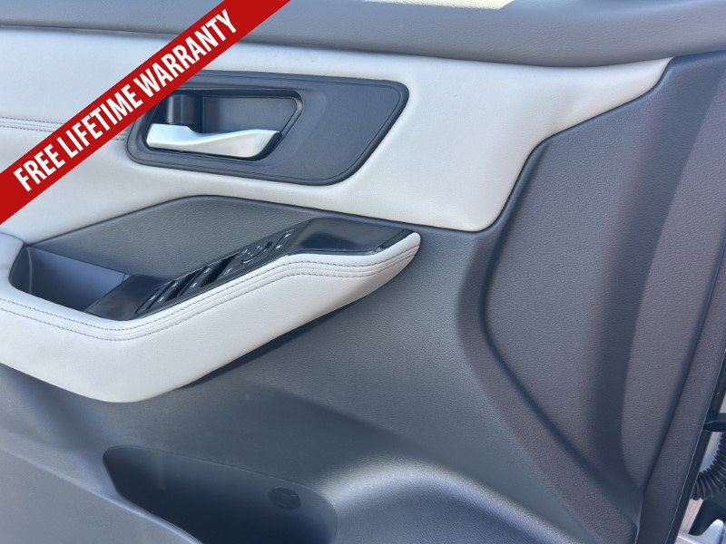 New 2026 Nissan Rogue SV image 17