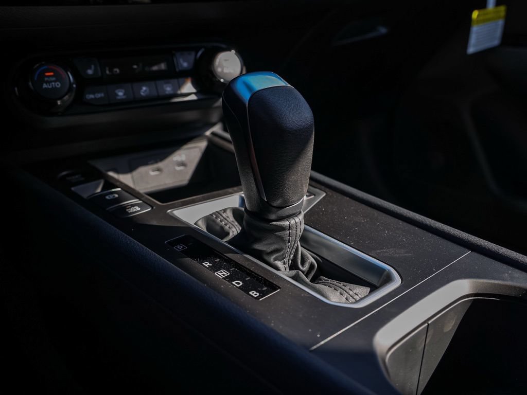 New 2026 Nissan Kicks SV w/ Cold Weather Package FWD image 31