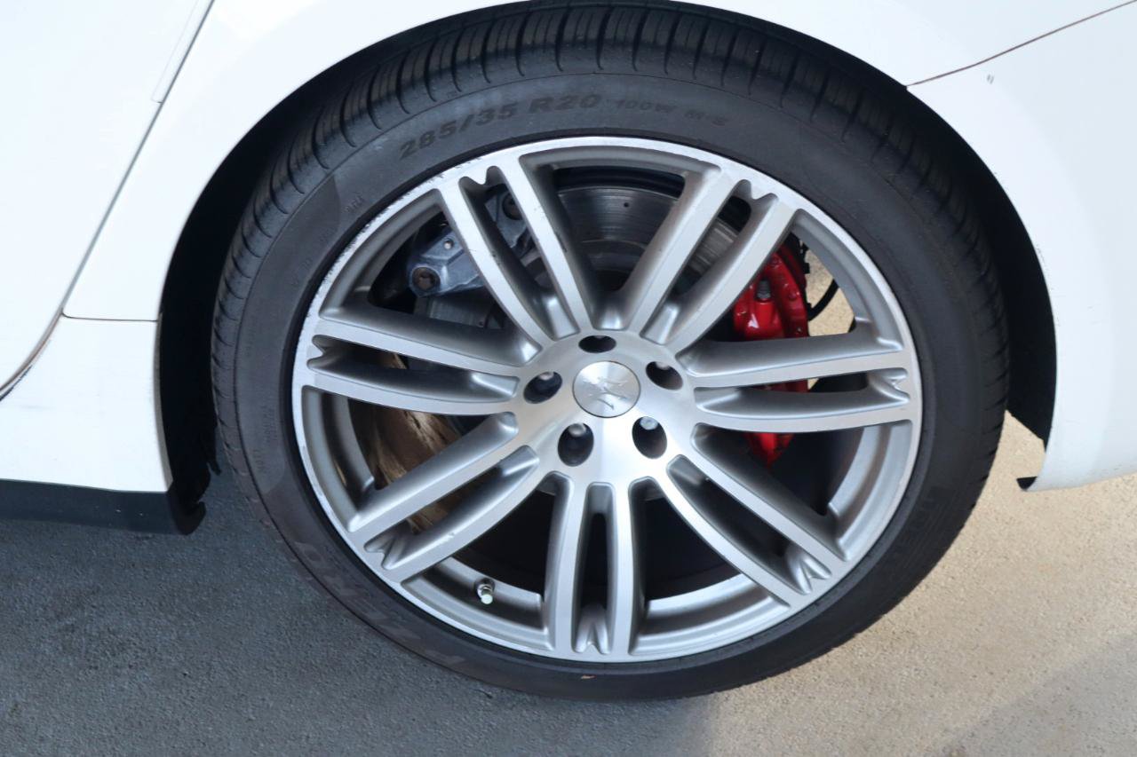 Used 2019 Maserati Ghibli S Q4 AWD/4WD image 41