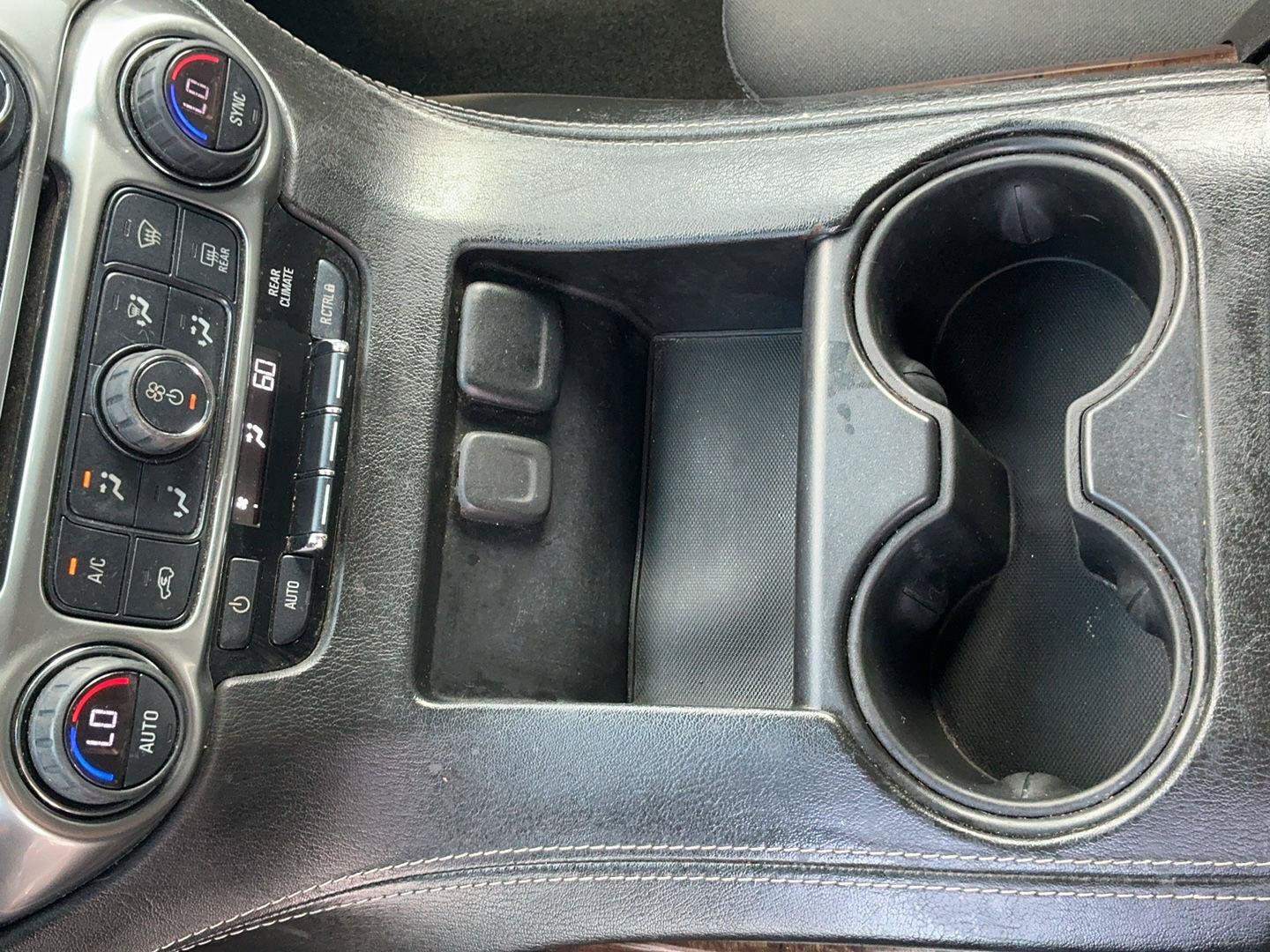 Used 2018 Chevrolet Tahoe LS AWD/4WD image 24