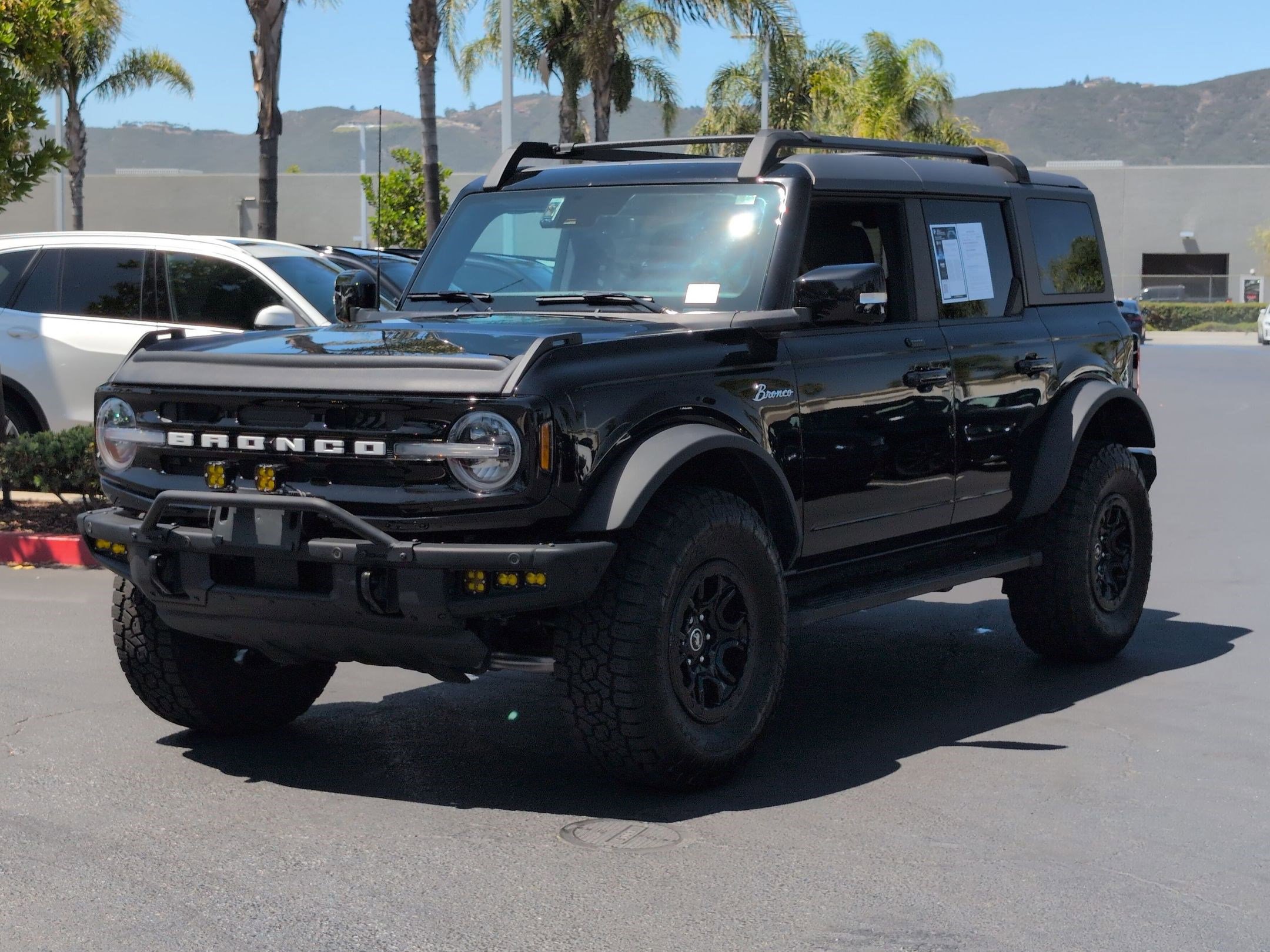 Used 2023 Ford Bronco Outer Banks w/ Sasquatch Package AWD/4WD image 5
