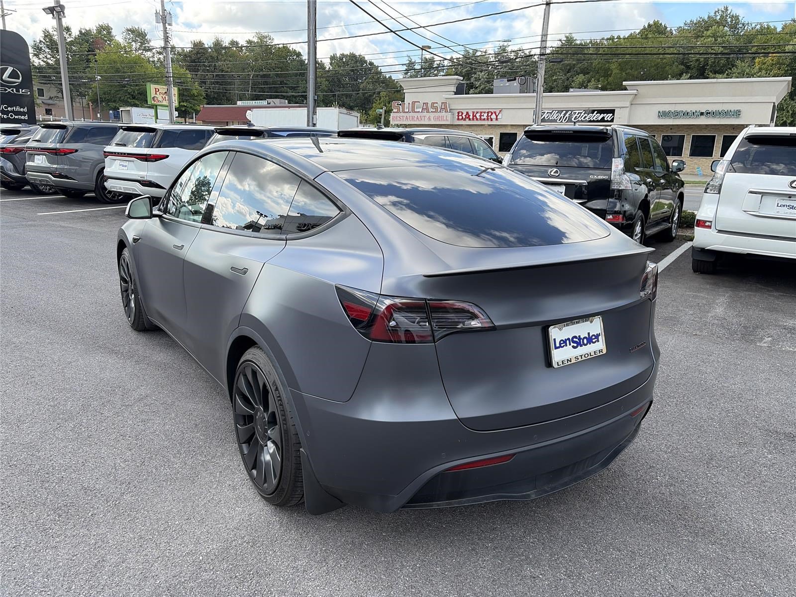 Used 2022 Tesla Model Y Performance AWD/4WD image 3