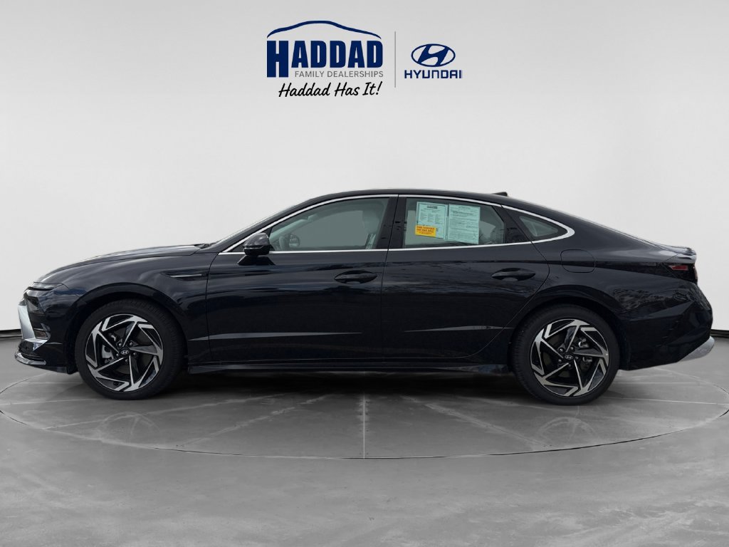 Used 2026 Hyundai Sonata SEL FWD image 2