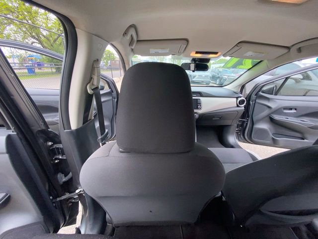 Used 2021 Nissan Versa SV FWD image 27