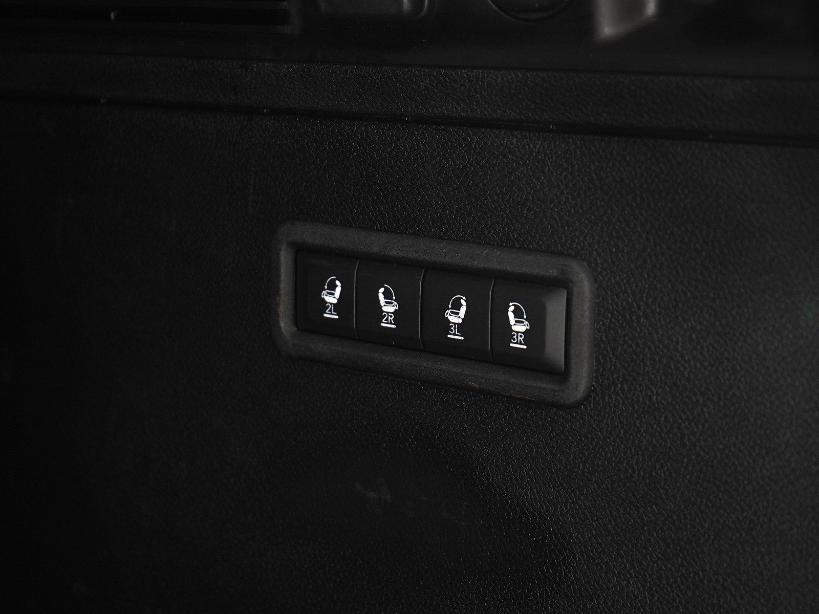 Used 2022 Jeep Wagoneer Series III w/ Premium Group I image 19