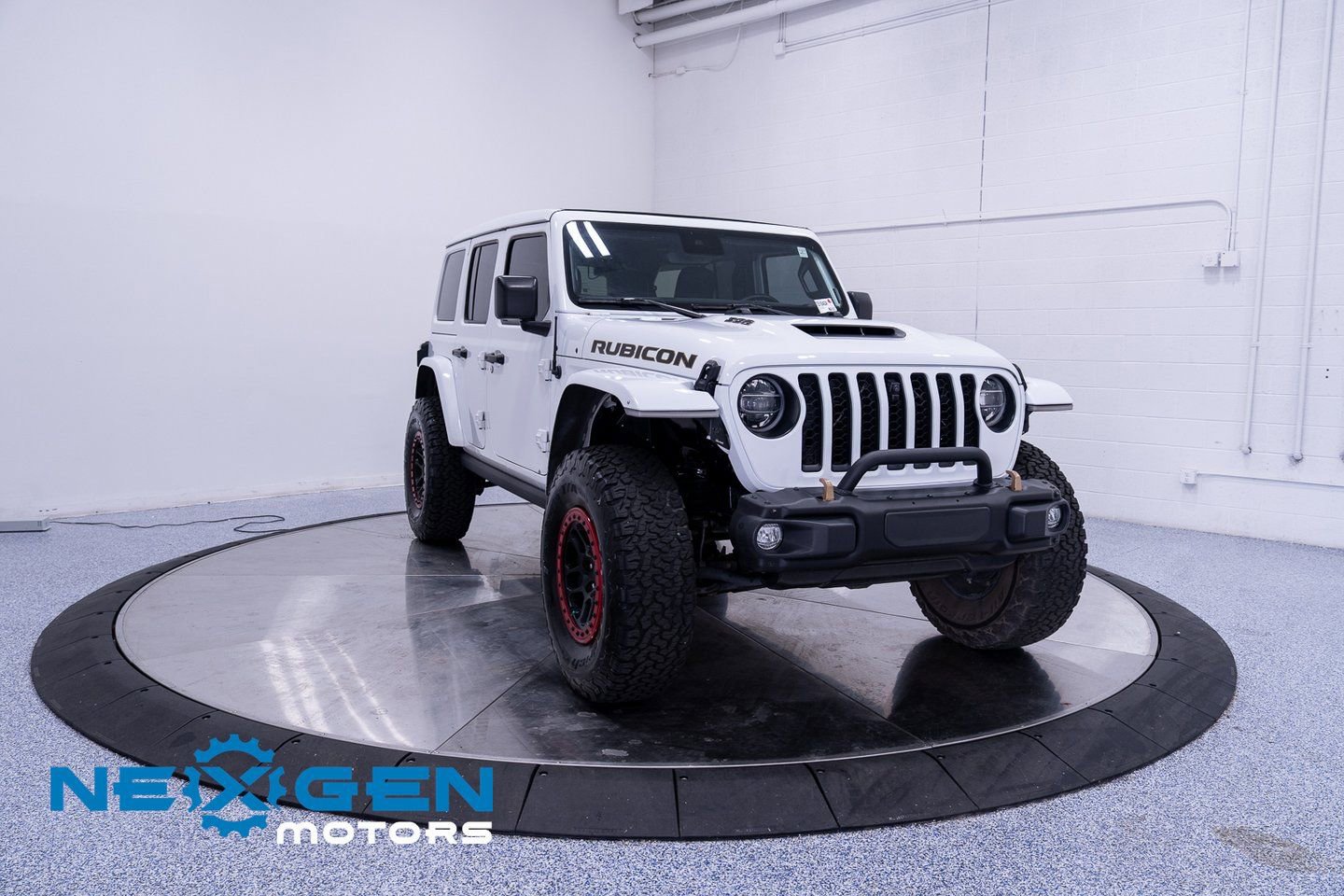 Used 2023 Jeep Wrangler Unlimited Rubicon 392 w/ Xtreme Recon 35" Tire Package image 3