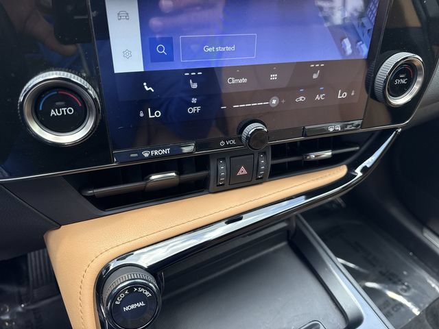 Certified 2023 Lexus NX 250 FWD w/ Towing Package (2000 Lbs) image 19