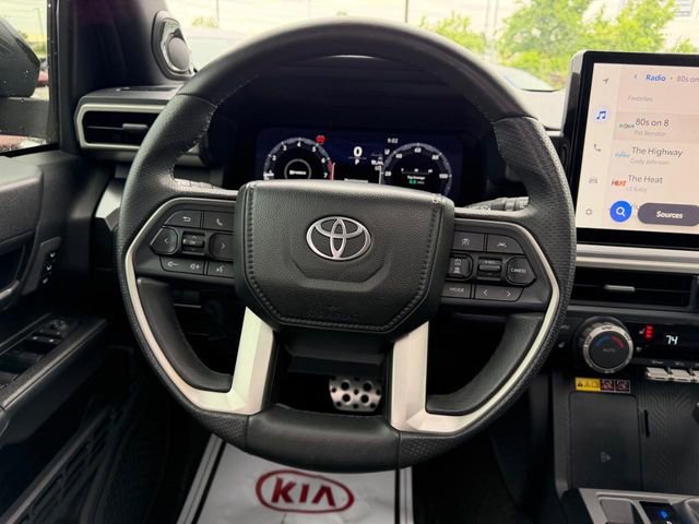 Used 2025 Toyota 4Runner 4WD image 11