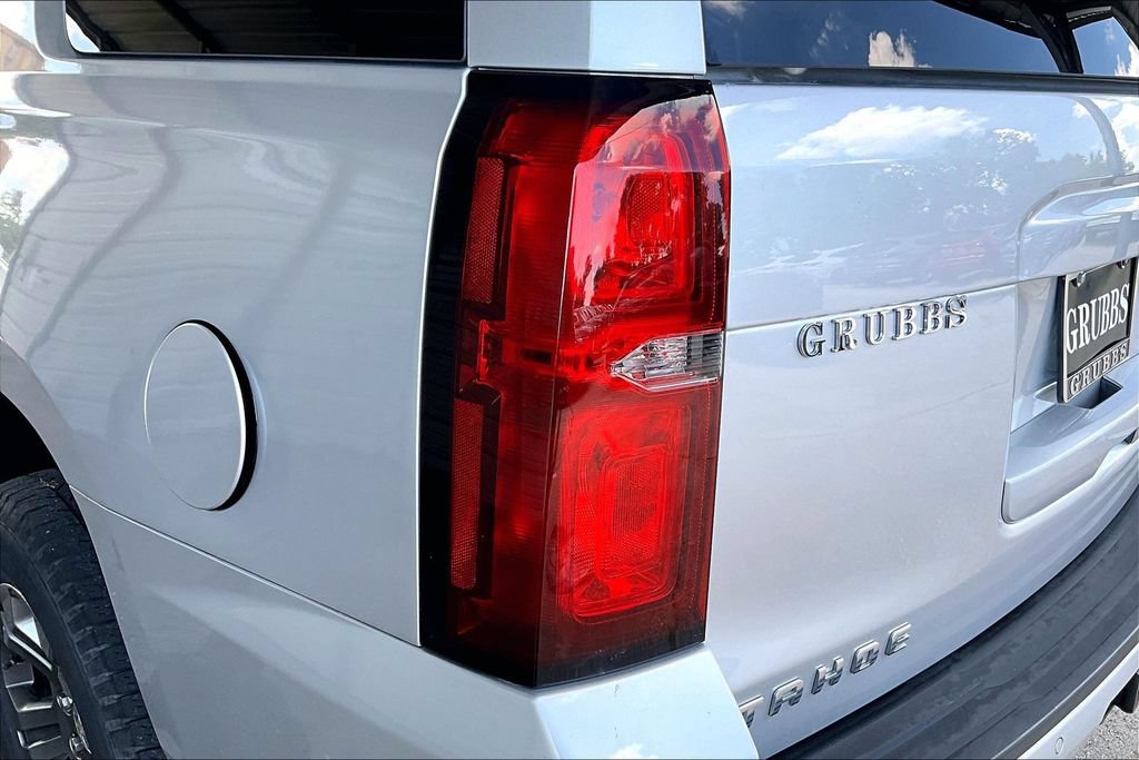 Used 2018 Chevrolet Tahoe LT w/ Off-Road Package AWD/4WD image 43