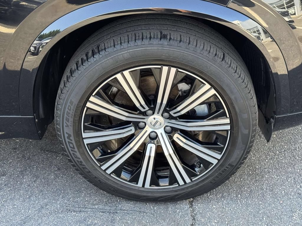 Certified 2023 Volvo XC90 B6 Core w/ Climate Package AWD/4WD image 6