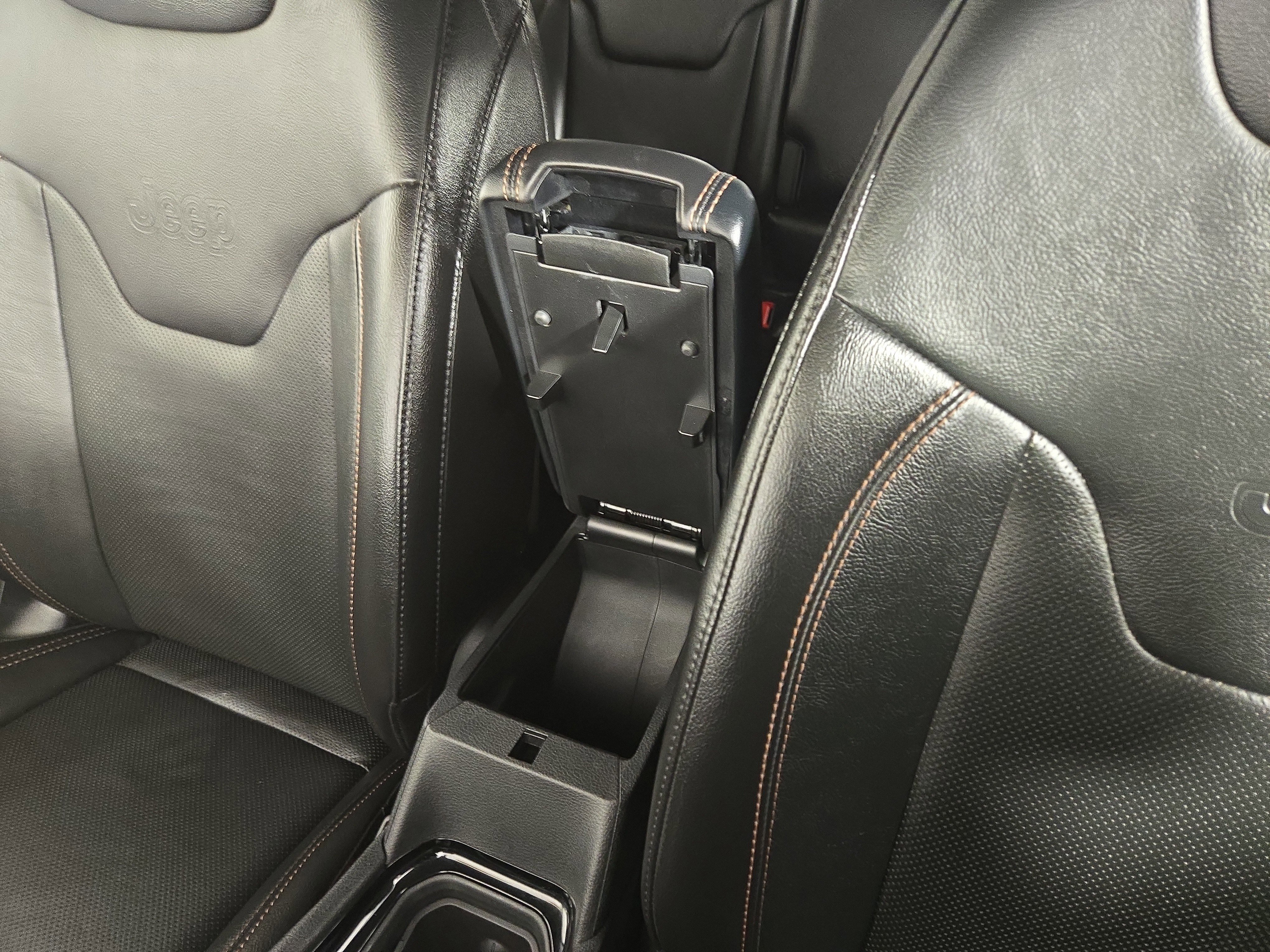 Certified 2022 Jeep Compass Limited image 25