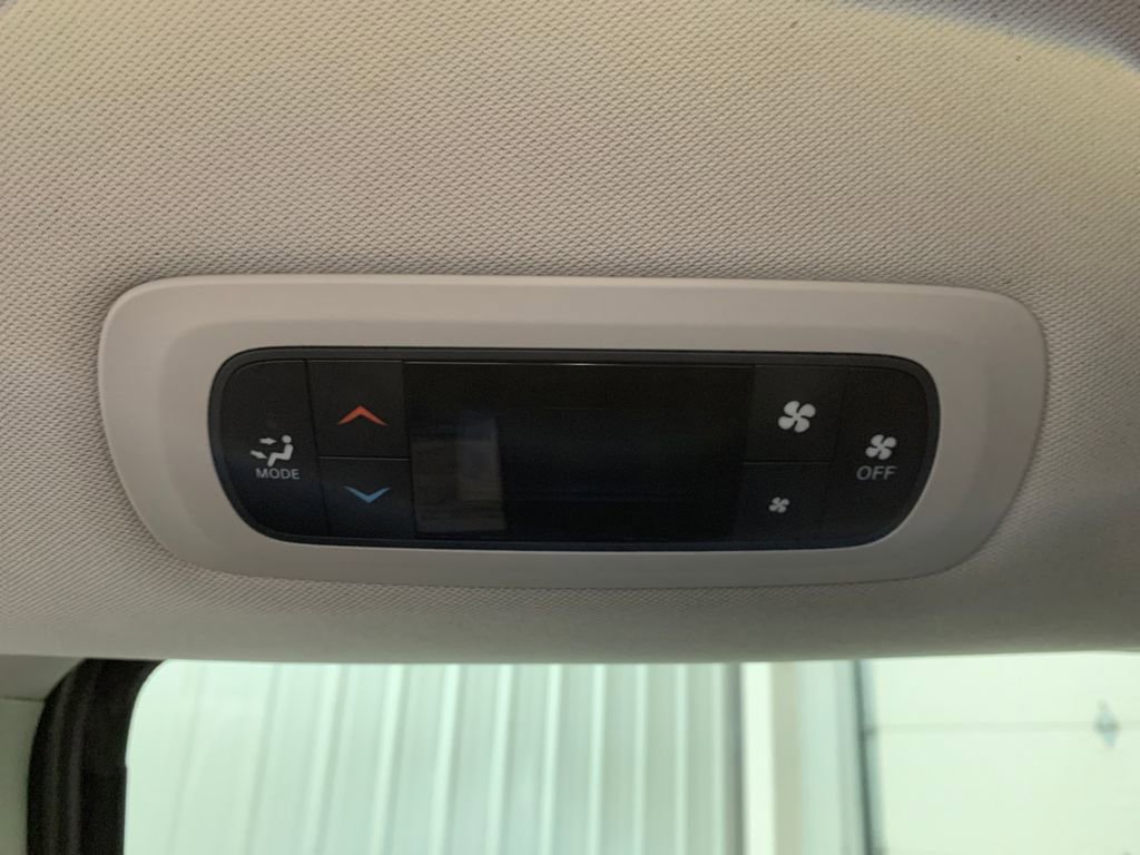 Used 2017 Chrysler Pacifica LX image 20