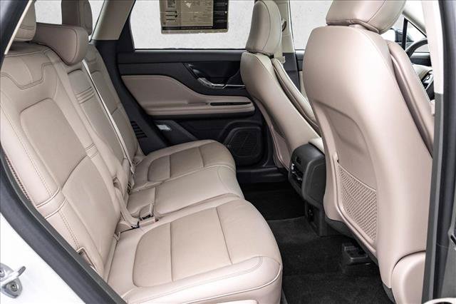 Used 2021 Lincoln Corsair AWD w/ Premium Package image 25