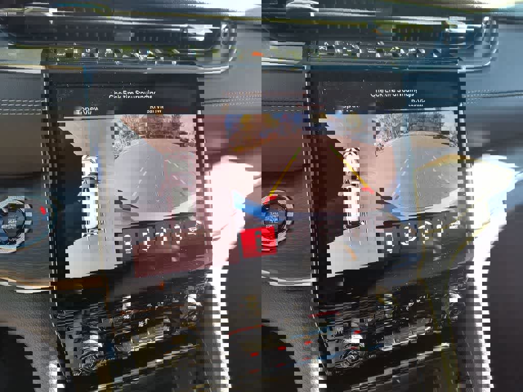 New 2025 Jeep Grand Cherokee L Limited w/ Luxury Tech Group II image 17