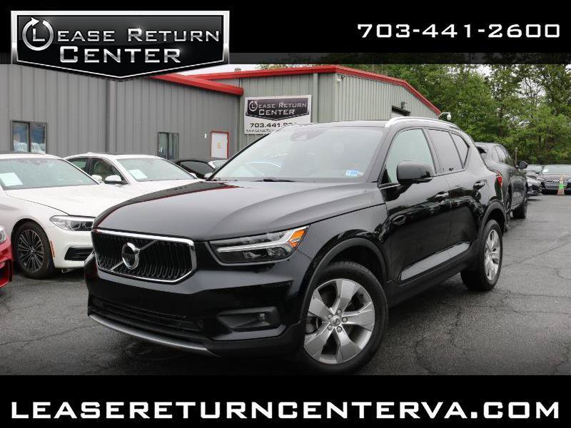 Used 2022 Volvo XC40 T4 Momentum FWD image 1