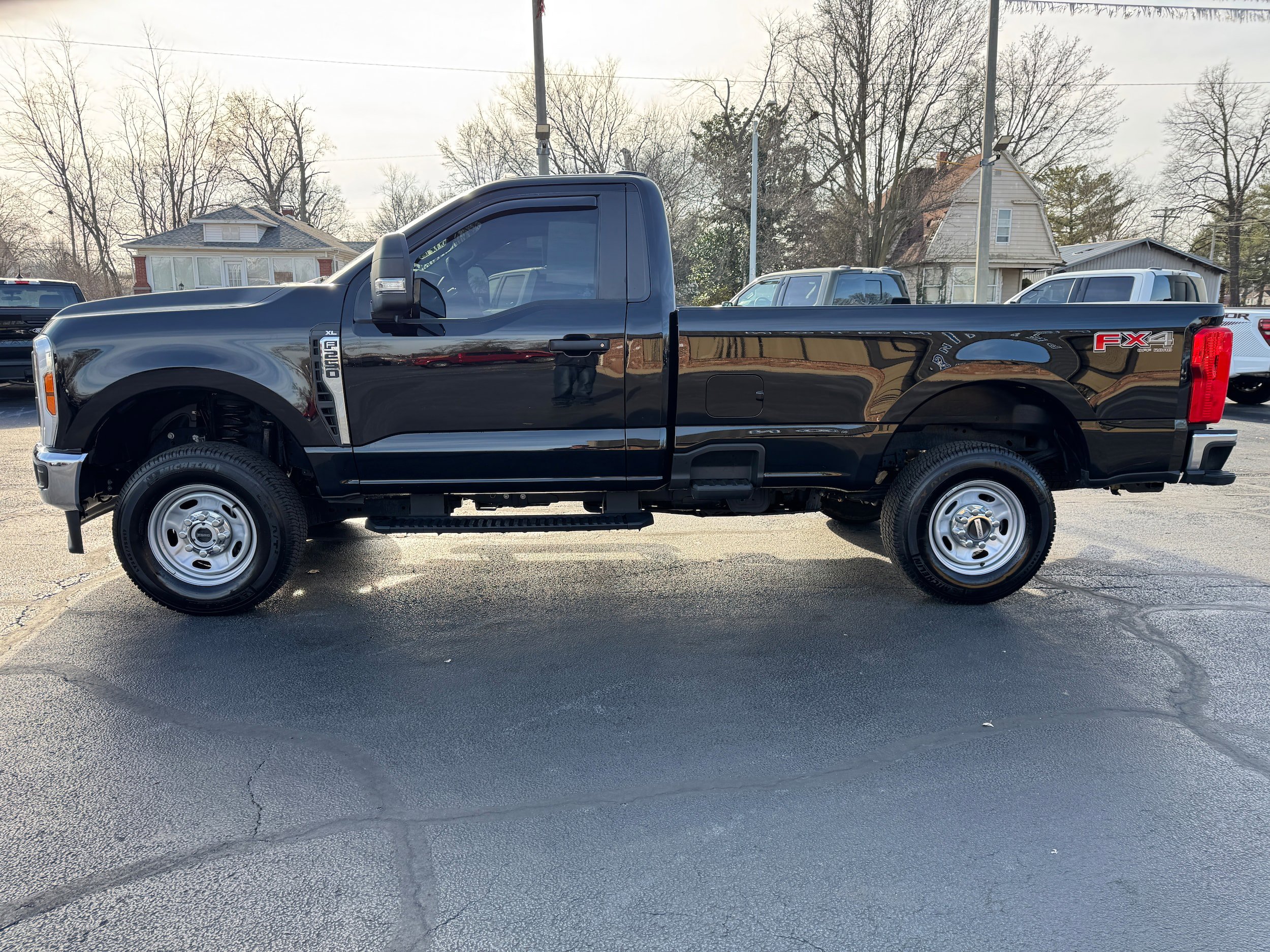 Used 2024 Ford F250 XL w/ FX4 Off-Road Package AWD/4WD image 4