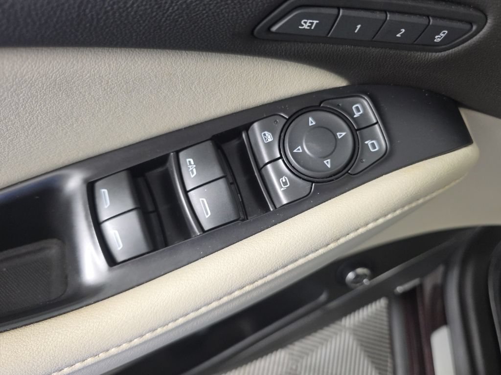 Used 2022 Buick Enclave Avenir w/ Avenir Technology Package AWD/4WD image 14