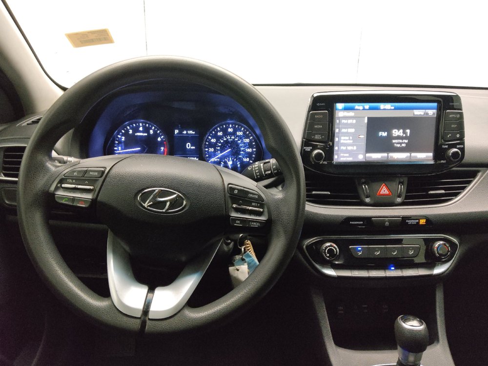 Used 2020 Hyundai Elantra GT FWD image 22