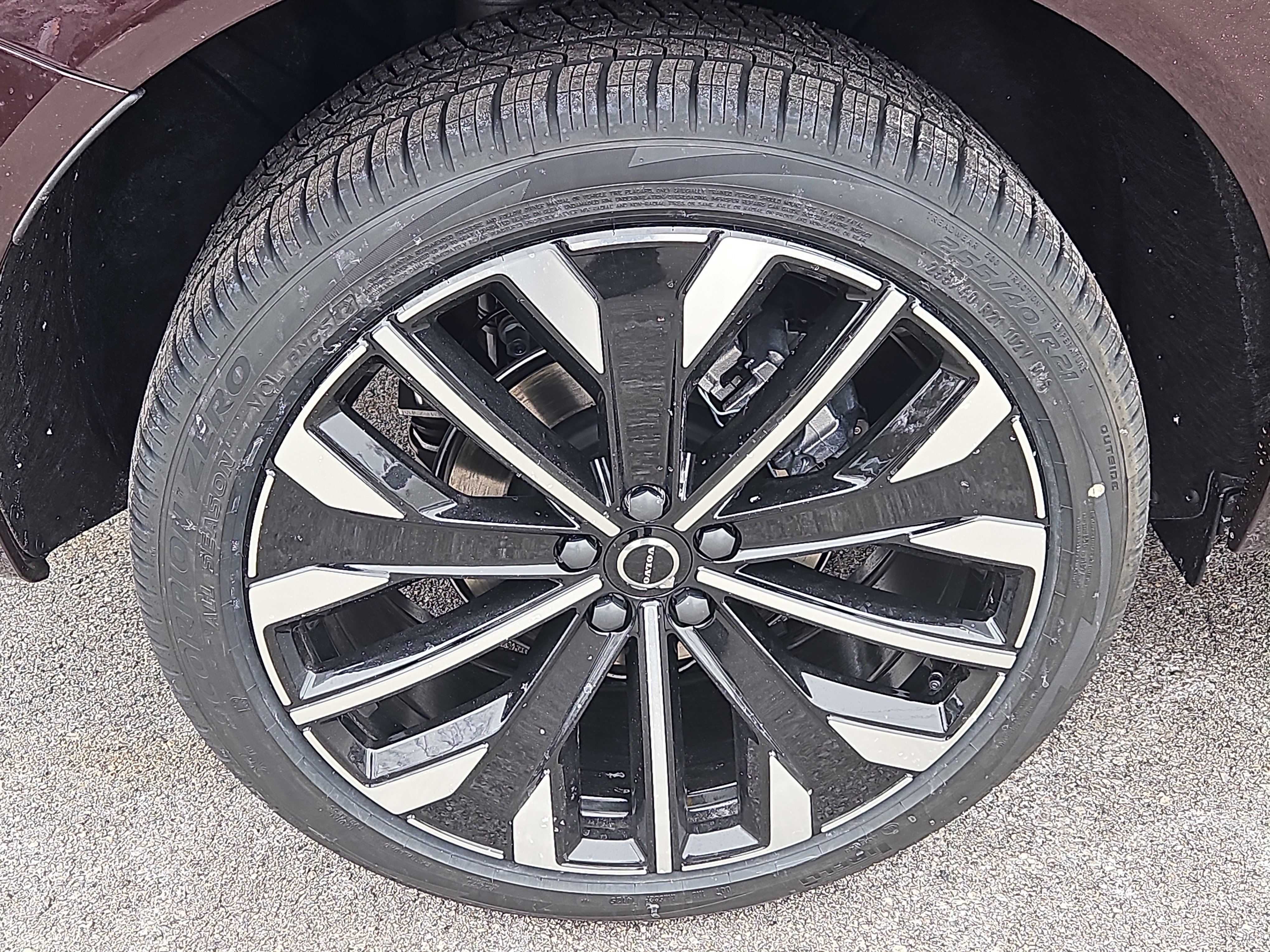 New 2026 Volvo XC60 B5 Ultra w/ Protection Package Premier image 18