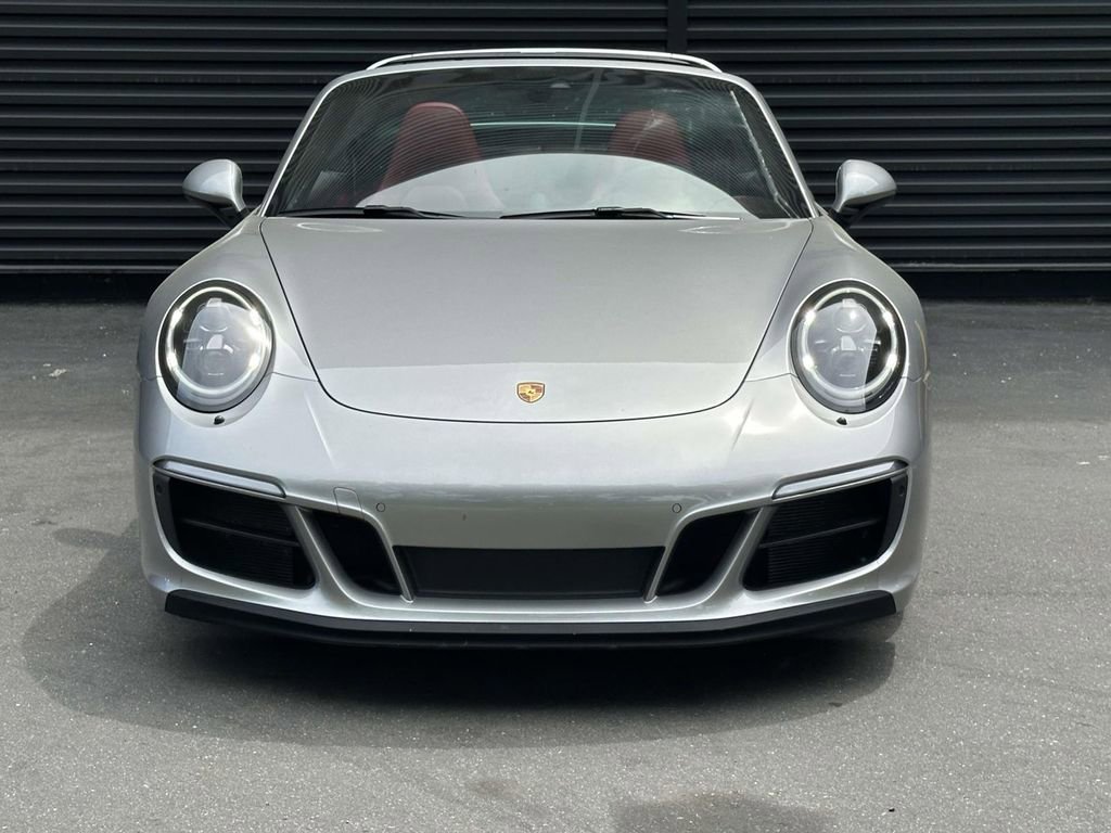 Certified 2018 Porsche 911 AWD/4WD image 8