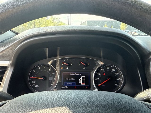 Used 2023 GMC Acadia SLE image 15