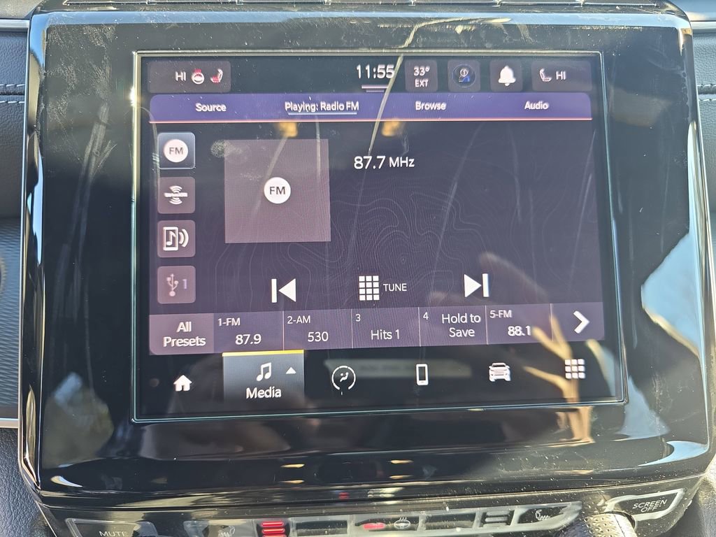 New 2025 Jeep Grand Cherokee Altitude image 22