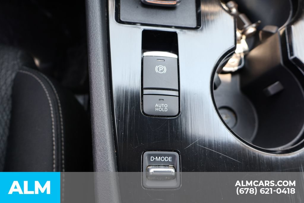 Used 2024 Nissan Rogue SV FWD image 31