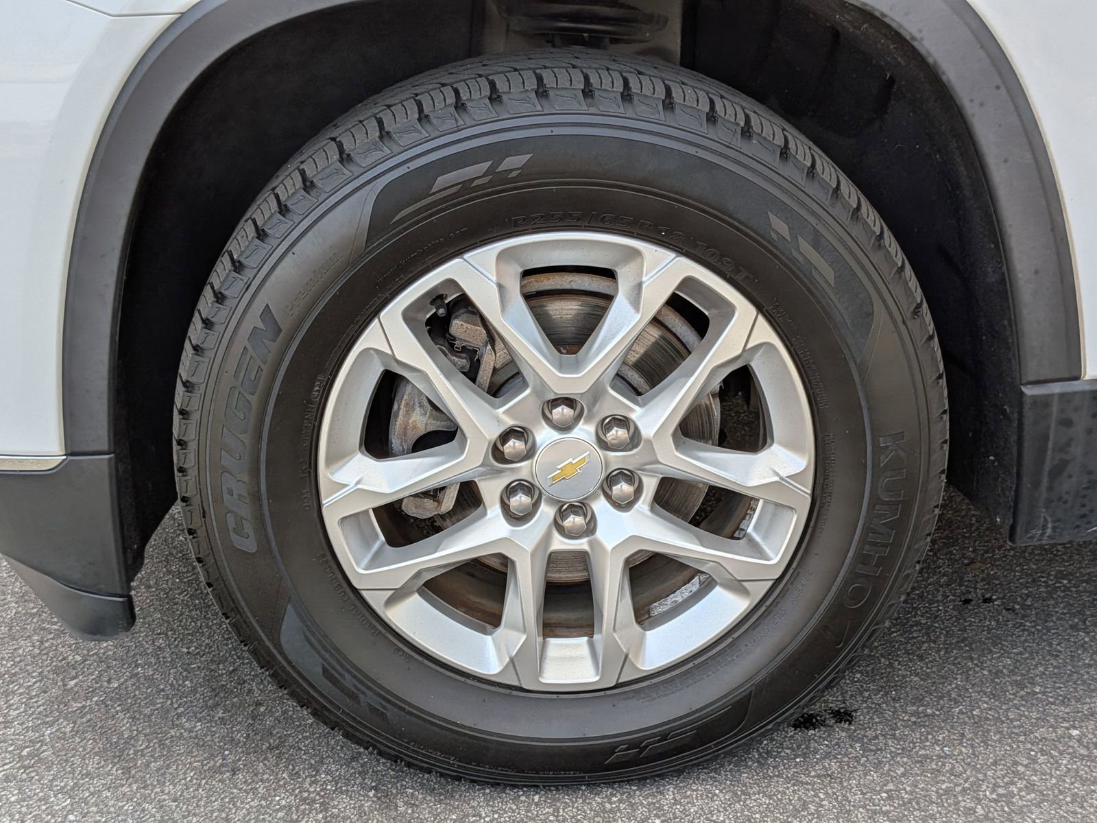 Used 2019 Chevrolet Traverse LT FWD image 10