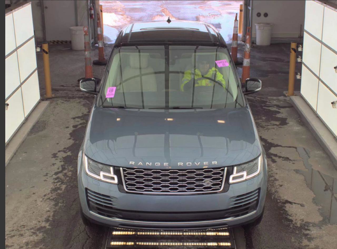 Used 2020 Land Rover Range Rover HSE image 5