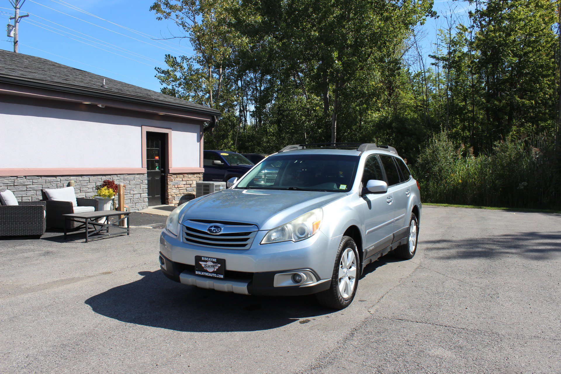Used 2012 Subaru Outback 2.5i Limited w/ Moonroof Pkg AWD/4WD image 12