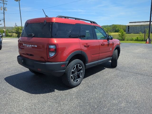 Used 2023 Ford Bronco Sport Outer Banks w/ Tech Package AWD/4WD image 10