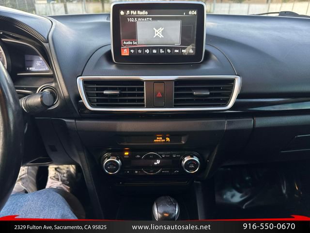 Used 2014 MAZDA MAZDA3 i Touring w/ Technology Package FWD image 16