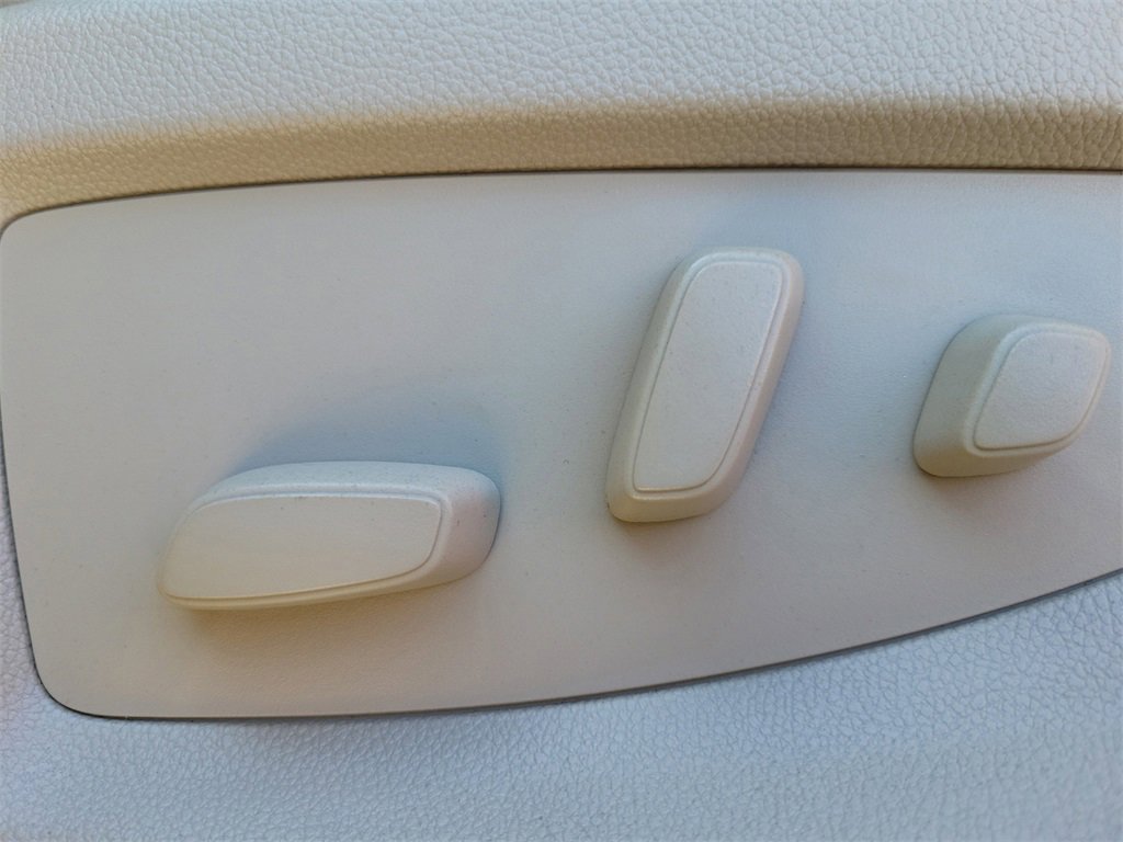 Used 2018 GMC Yukon Denali image 20