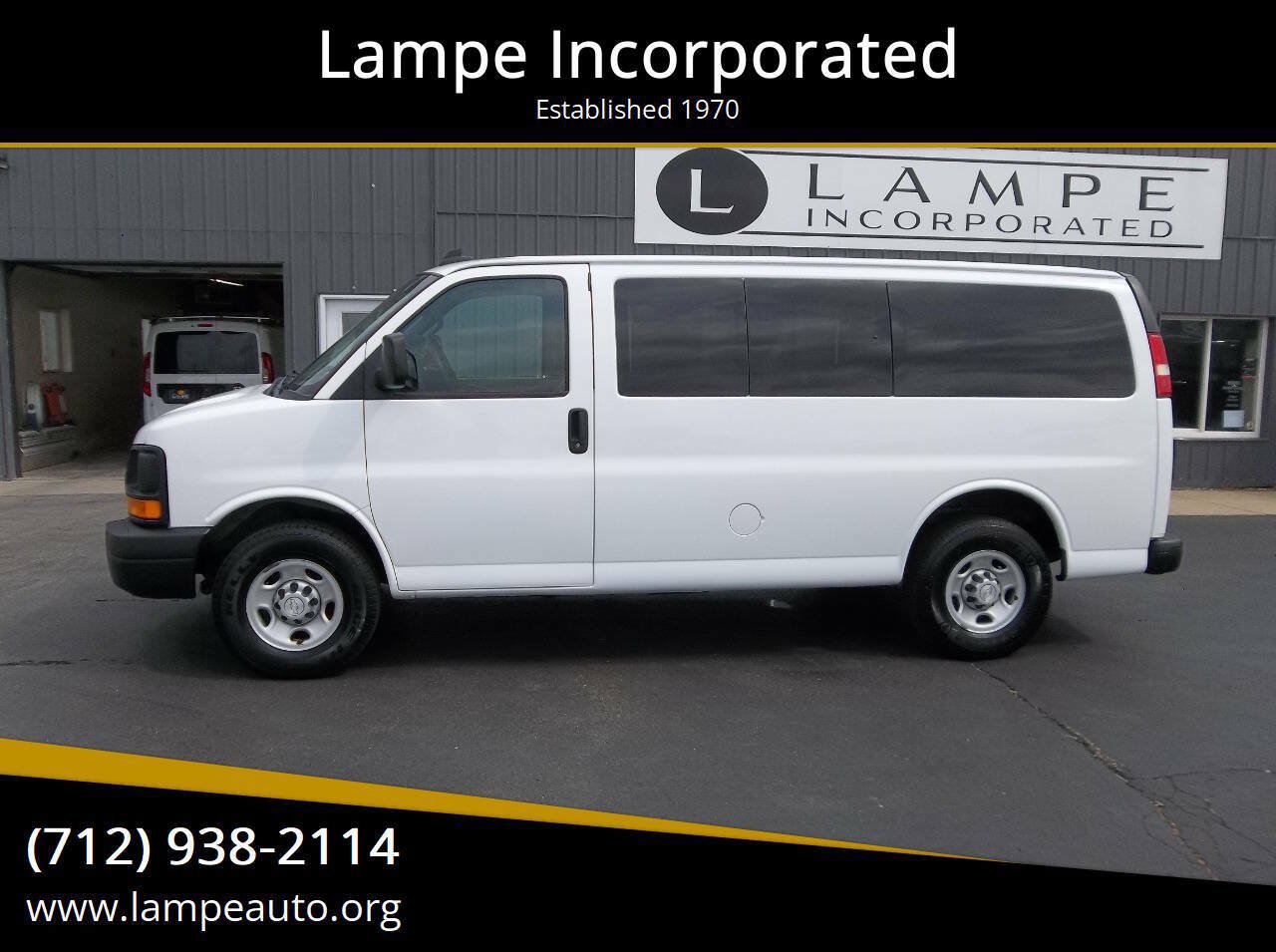 Used 2016 Chevrolet Express 3500 LS RWD image 1