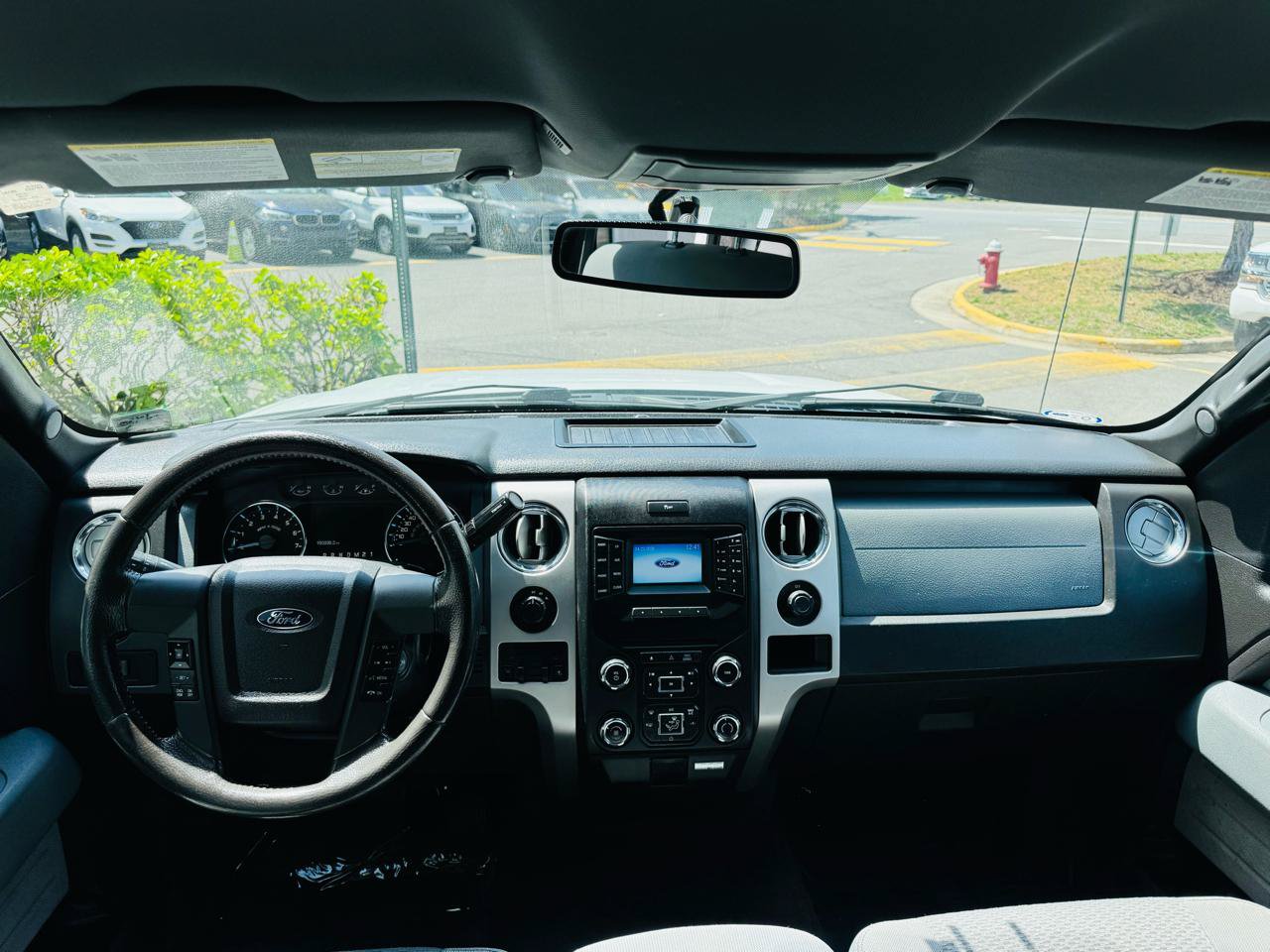 Used 2014 Ford F150 XLT w/ Equipment Group 302A Luxury AWD/4WD image 15