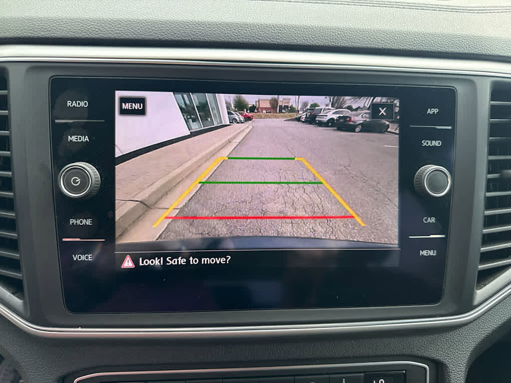 Used 2019 Volkswagen Atlas SE w/ Towing Package image 12