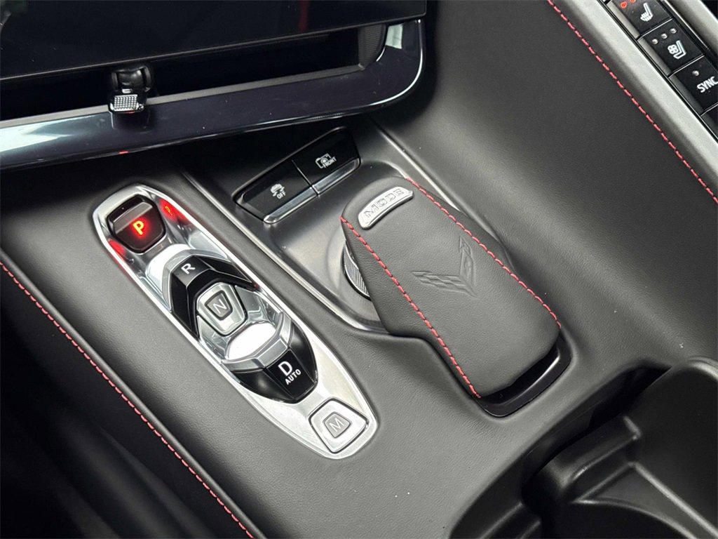 Used 2024 Chevrolet Corvette Stingray w/ Z51 Performance Package image 20