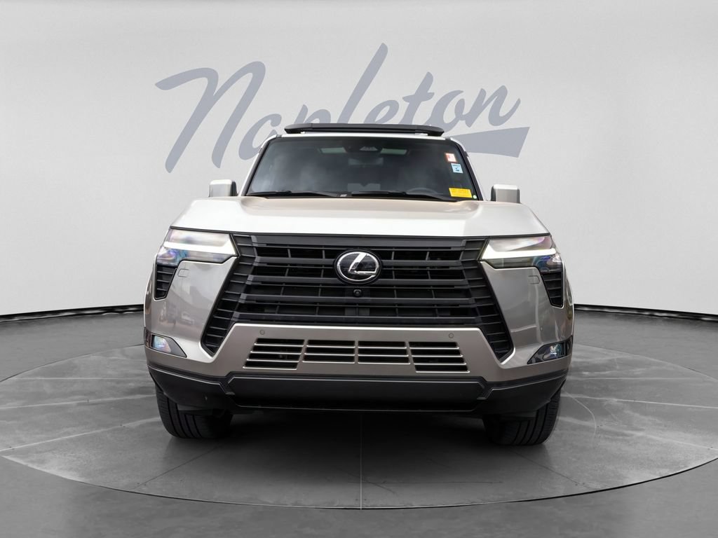 Used 2024 Lexus GX 550 w/ Cold Area Package AWD/4WD image 2