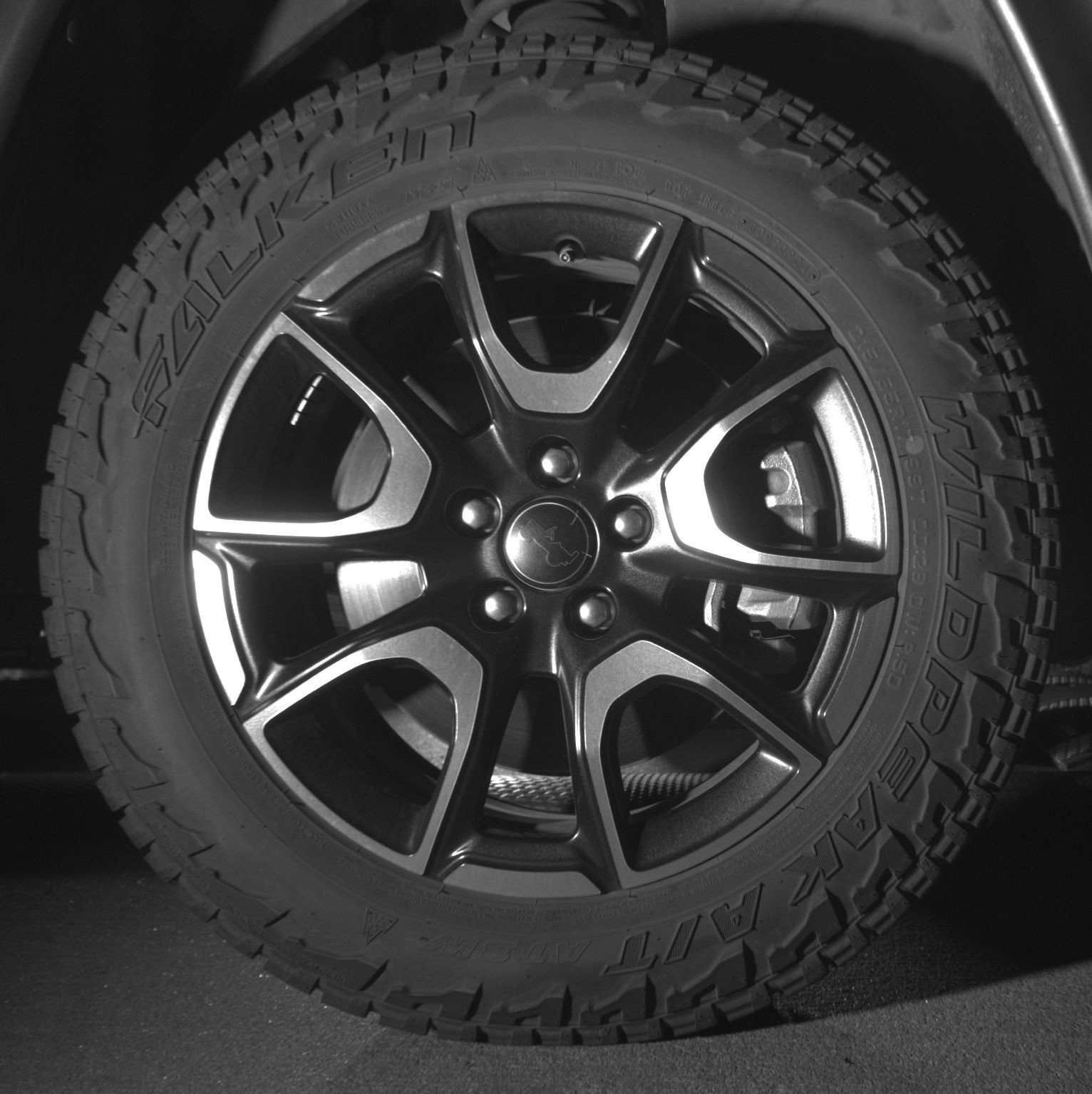 Used 2025 Jeep Compass Trailhawk AWD/4WD image 13