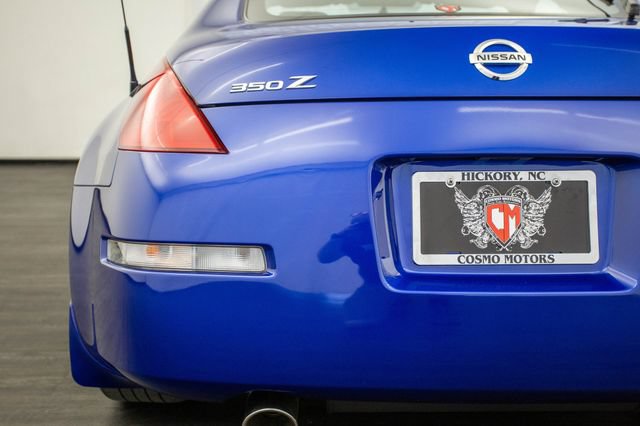 Used 2005 Nissan 350Z Coupe w/ (N93) Cargo Convenience Pkg RWD image 32