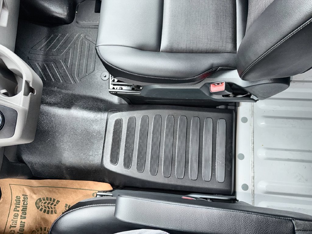 Used 2023 Ford E-Transit Medium Roof RWD image 24