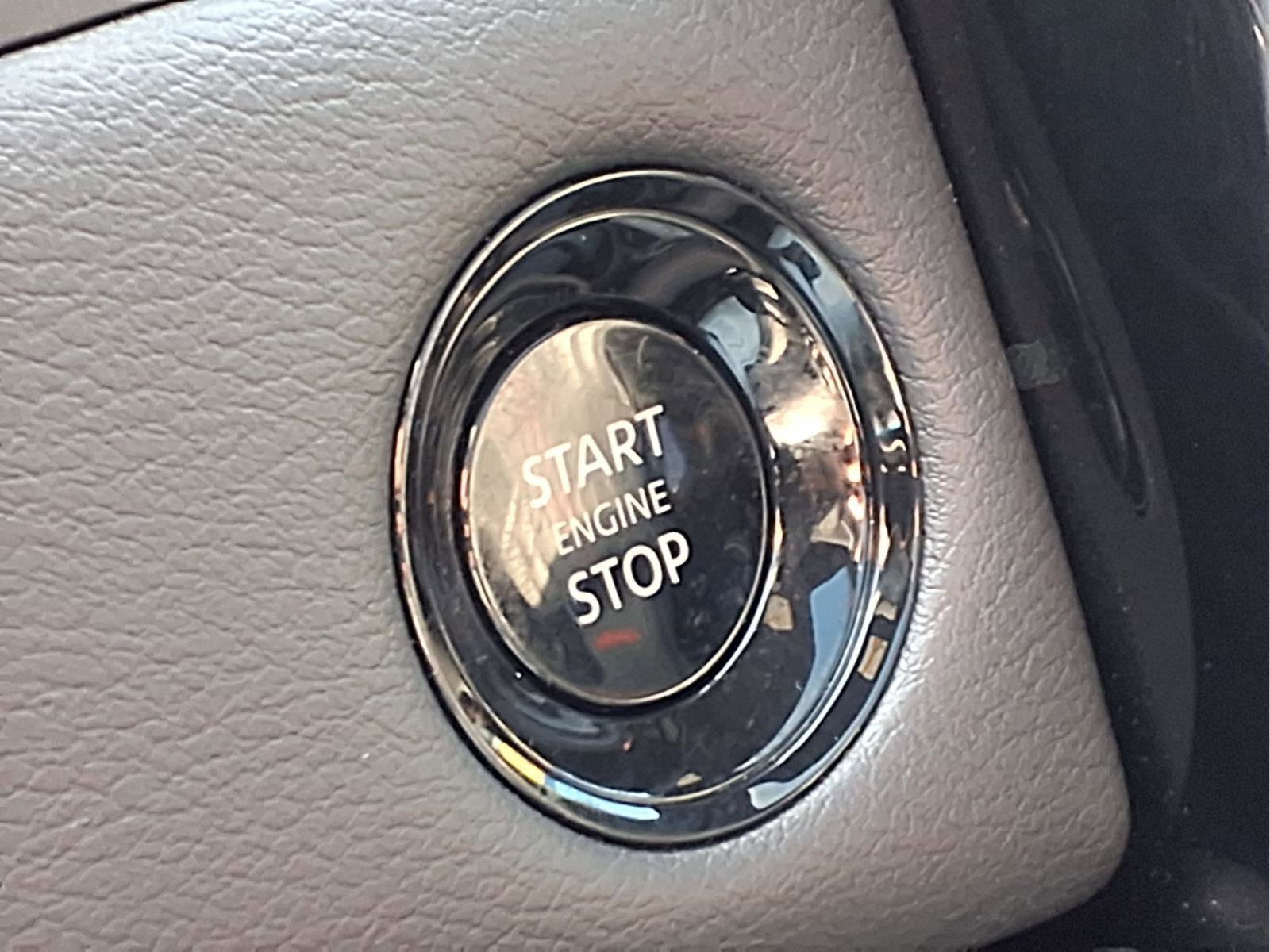 Used 2025 Nissan Armada PRO-4X w/ Pro-4X Premium Package image 20