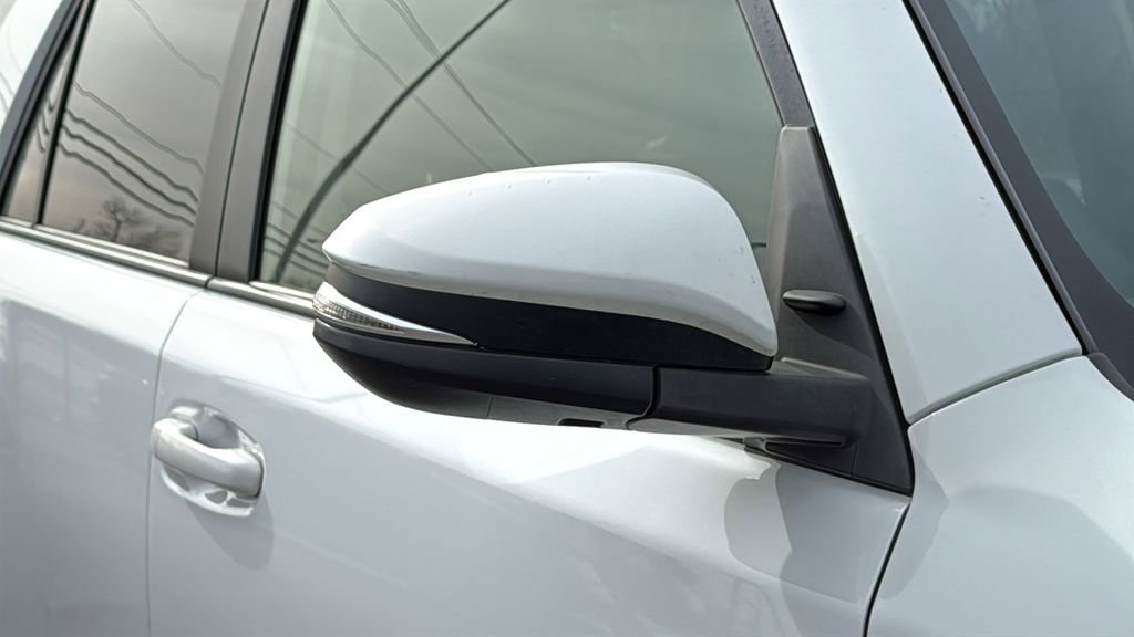 Used 2024 Toyota 4Runner TRD Off-Road Premium image 10