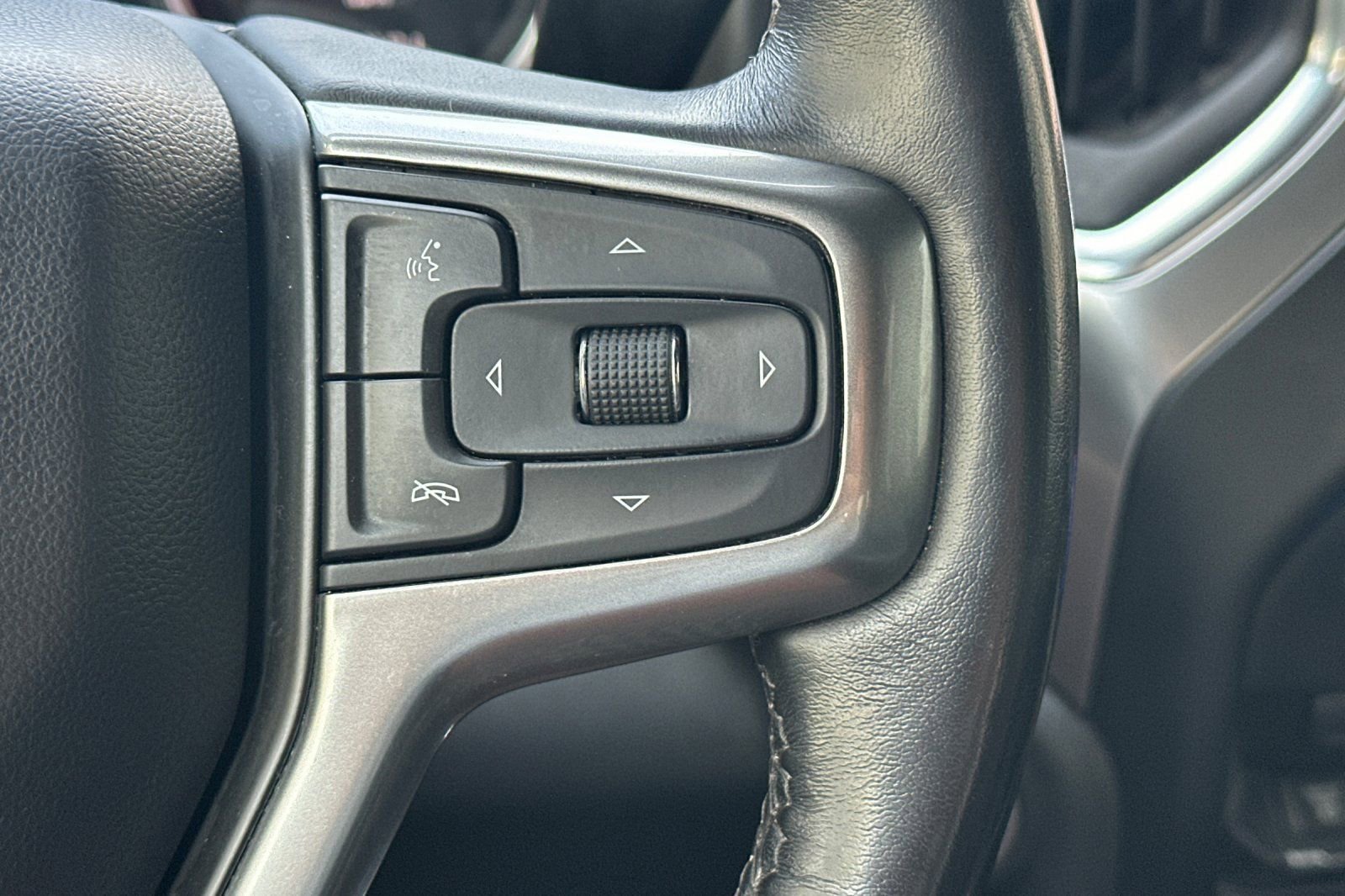 Used 2022 Chevrolet Silverado 2500 LTZ w/ LTZ Premium Package AWD/4WD image 29