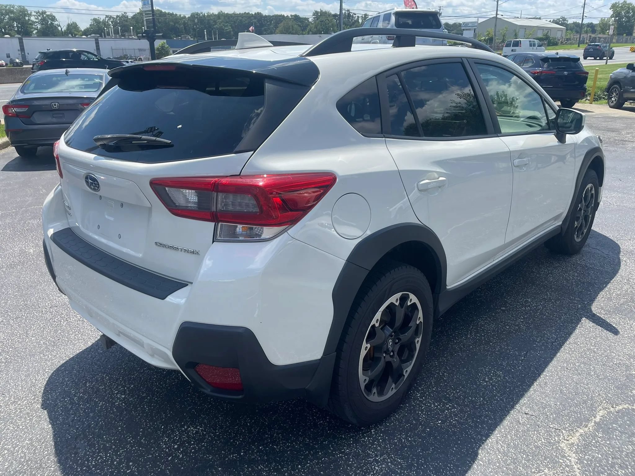 Used 2021 Subaru Crosstrek 2.0i Premium AWD/4WD image 5
