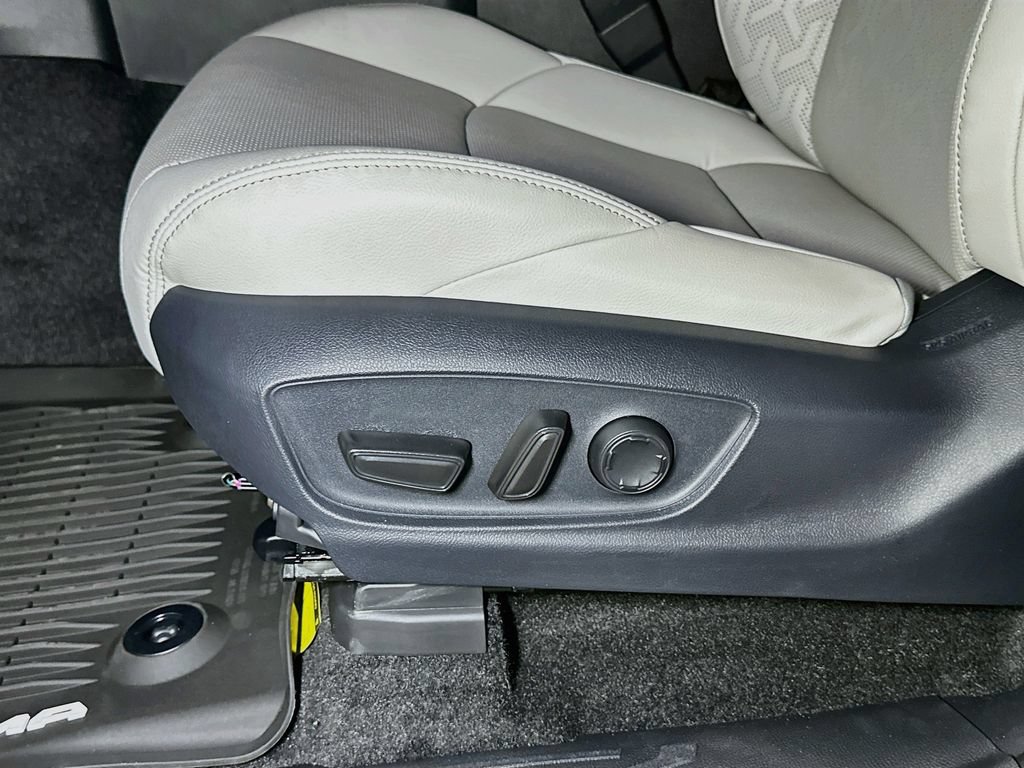 New 2026 Toyota Tacoma Limited AWD/4WD image 13