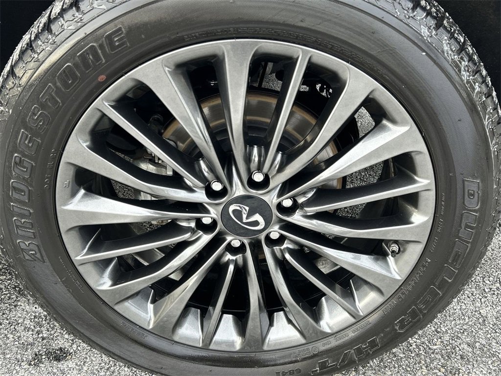 Certified 2024 INFINITI QX80 Sensory image 11