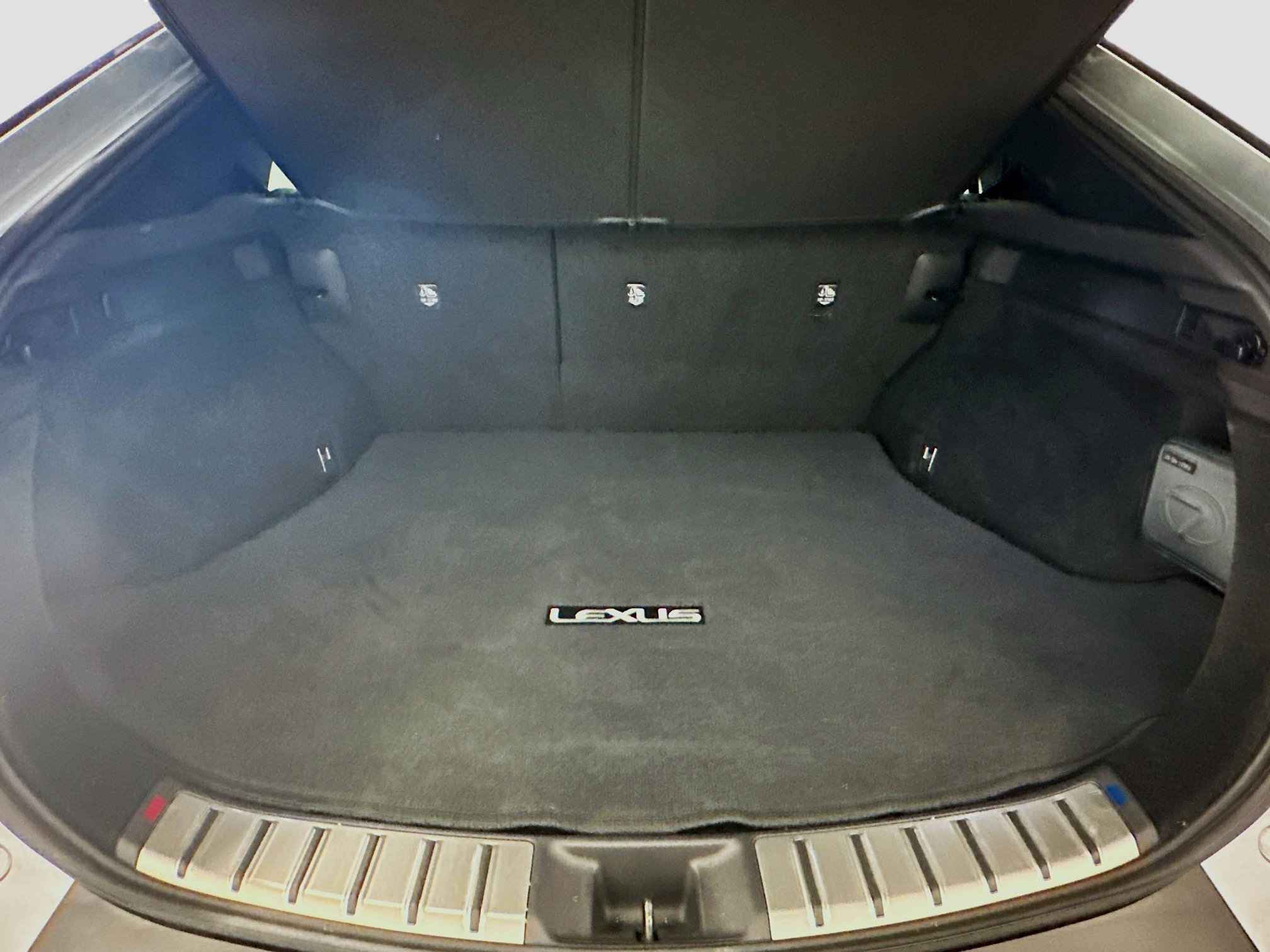 Used 2023 Lexus RZ 450e Premium w/ Technology Package AWD/4WD image 31