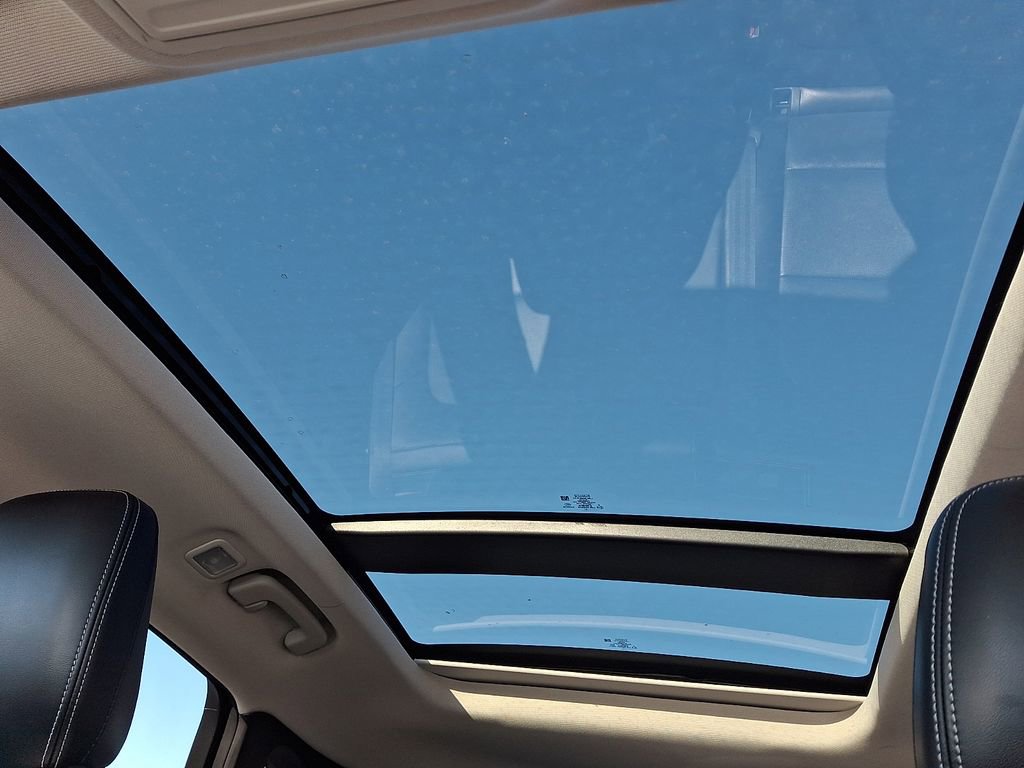 Used 2024 Ford Escape Platinum image 14